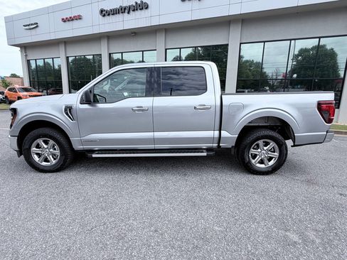 Used 2025 Ford F150 XLT w/ Equipment Group 301A Standard AWD/4WD image 5