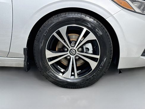 Used 2020 Nissan Sentra SV FWD image 32