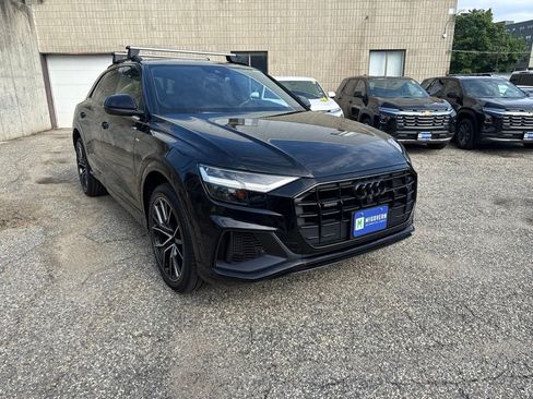 Used 2021 Audi Q8 Premium Plus w/ Premium Plus Package AWD/4WD image 9