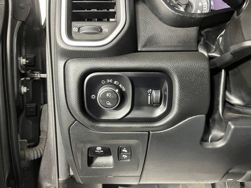 Used 2024 RAM 1500 Big Horn AWD/4WD image 18