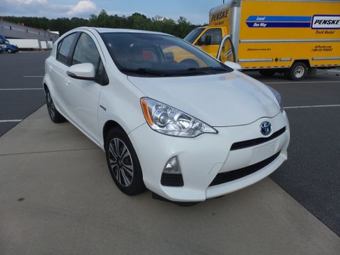 Used 2013 Toyota Prius C One FWD image 1