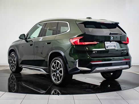 Used 2024 BMW X1 xDrive28i w/ Premium Package image 11