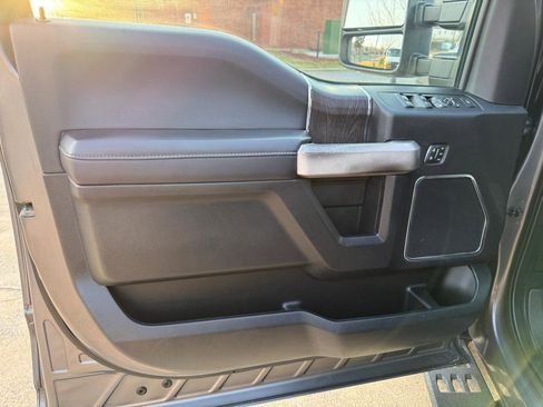 Used 2021 Ford F250 Lariat w/ Tremor Off-Road Package image 15