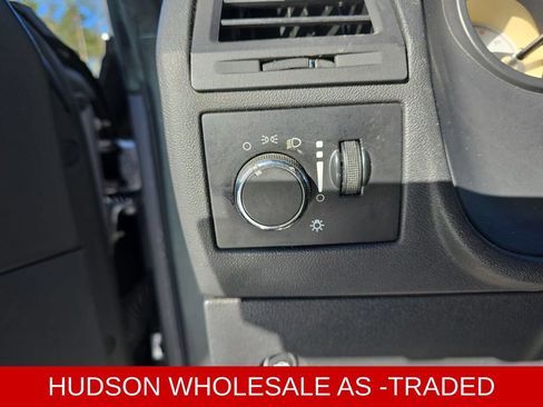 Used 2014 Dodge Challenger SXT image 25