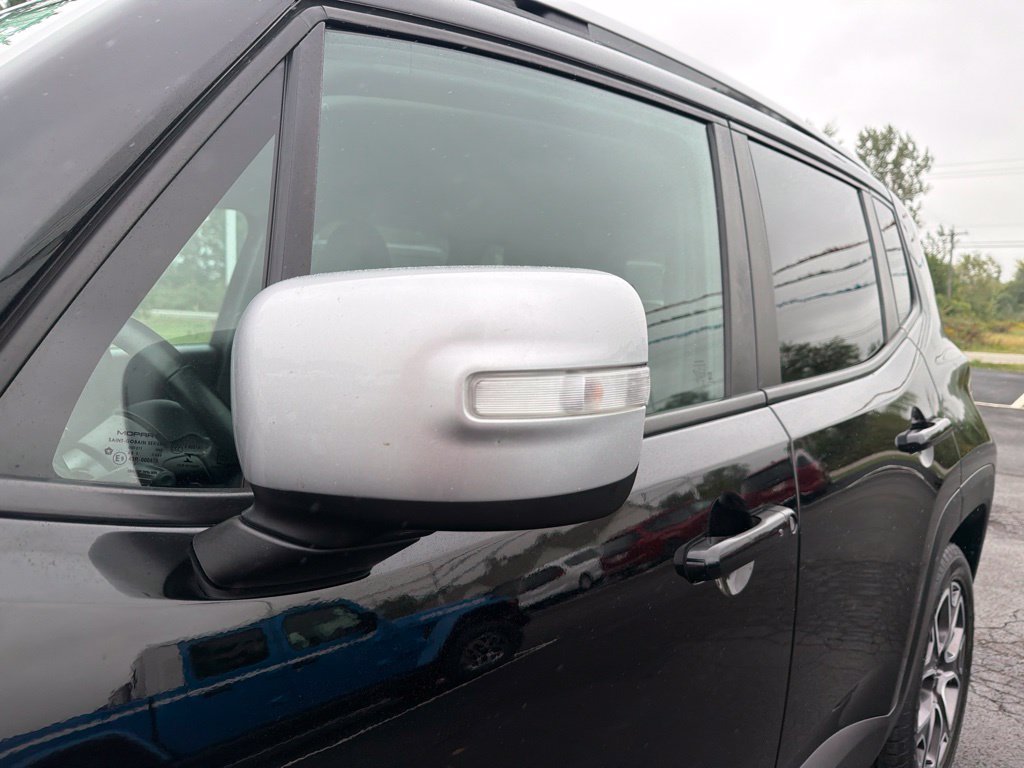 Used 2015 Jeep Renegade Limited AWD/4WD image 42