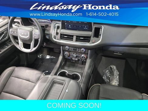 Used 2023 GMC Yukon SLT AWD/4WD image 11