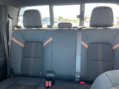Used 2024 GMC Canyon AT4 w/ Canyon Safety Plus Package AWD/4WD image 14