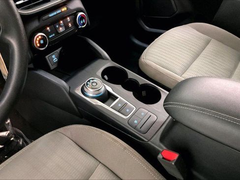 Used 2022 Ford Escape S image 17
