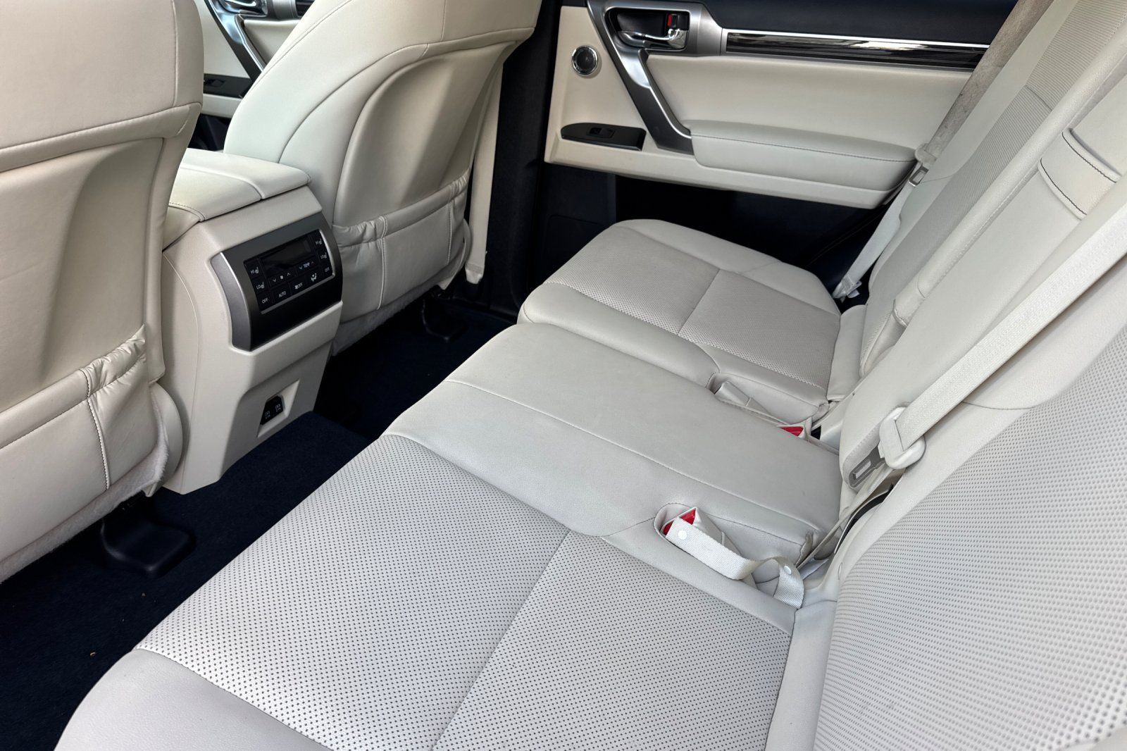 Used 2023 Lexus GX 460 Premium w/ Premium Plus Package AWD/4WD image 12