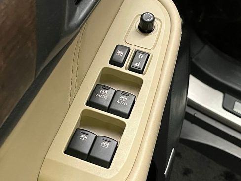 Used 2019 Subaru Outback 3.6R Limited image 16