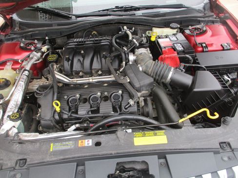 Used 2010 Mercury Milan Premier AWD/4WD image 4