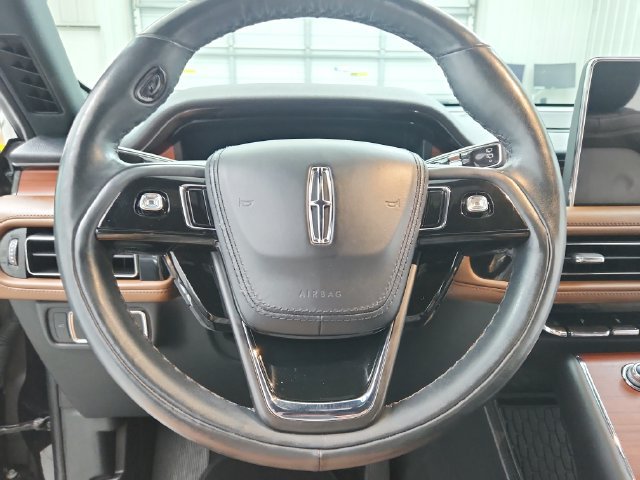 Used 2023 Lincoln Aviator Reserve w/ Elements Package Plus RWD image 25
