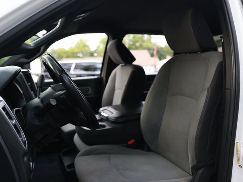 Used 2023 RAM 3500 Big Horn w/ Level 1 Equipment Group image 11