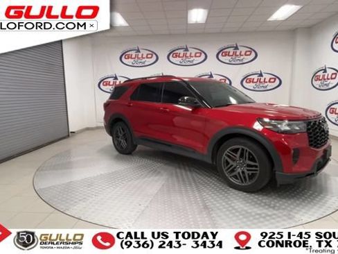 Used 2025 Ford Explorer ST w/ Sun And Sound Package AWD/4WD image 2
