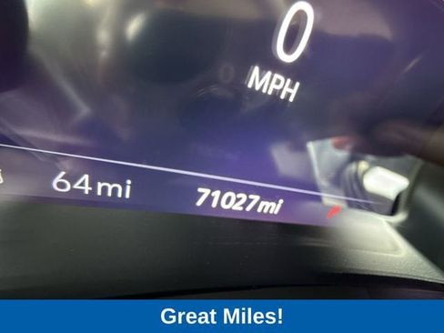 Used 2023 Buick Envision Essence AWD/4WD image 11