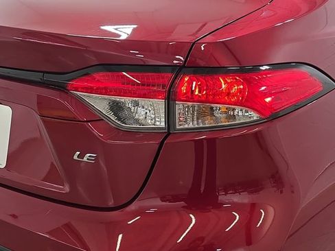 Certified 2024 Toyota Corolla LE image 30