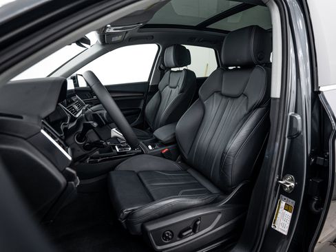 Certified 2023 Audi Q5 e Premium w/ Convenience Package AWD/4WD image 12
