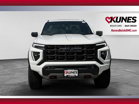 Used 2026 GMC Canyon AT4X w/ LPO, Black Badging Package AWD/4WD image 3