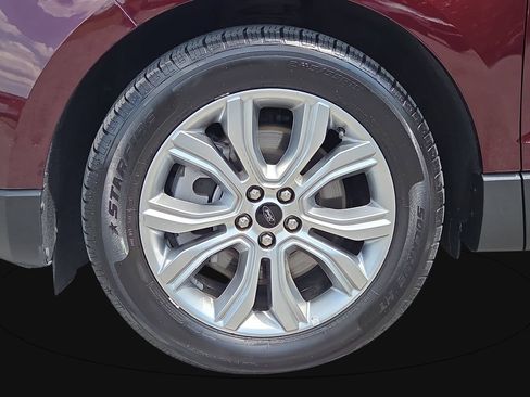 Used 2024 Ford Edge Titanium AWD/4WD image 9