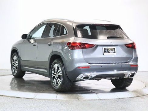 Certified 2025 Mercedes-Benz GLA 250 4MATIC image 2