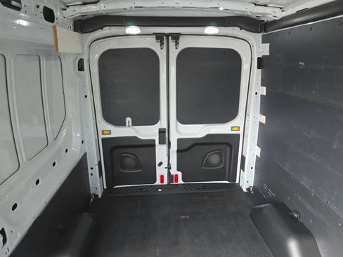 Used 2019 Ford Transit 150 130 Medium Roof image 18