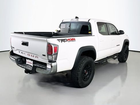 Used 2023 Toyota Tacoma TRD Off-Road AWD/4WD image 7
