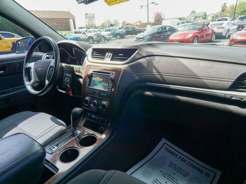 Used 2014 Chevrolet Traverse LT FWD image 14