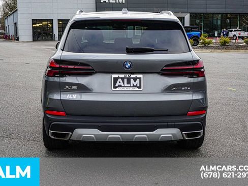 Used 2025 BMW X5 xDrive50e image 11