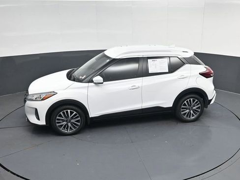Used 2021 Nissan Kicks SV image 41
