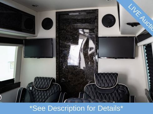 Used 2022 Mercedes-Benz Sprinter 2500 w/ Parking Package image 30