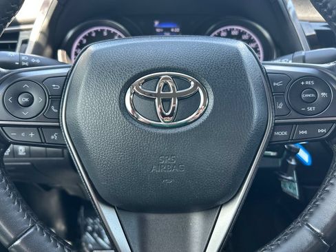 Used 2023 Toyota Camry SE FWD image 9