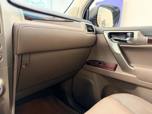 Used 2015 Lexus GX 460 Luxury AWD/4WD image 55