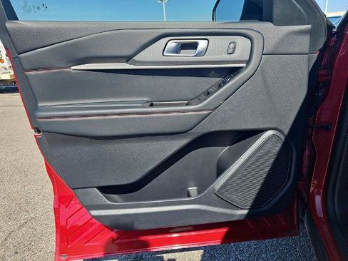 Certified 2025 Ford Explorer ST-Line w/ ST-Line Street Pack AWD/4WD image 27
