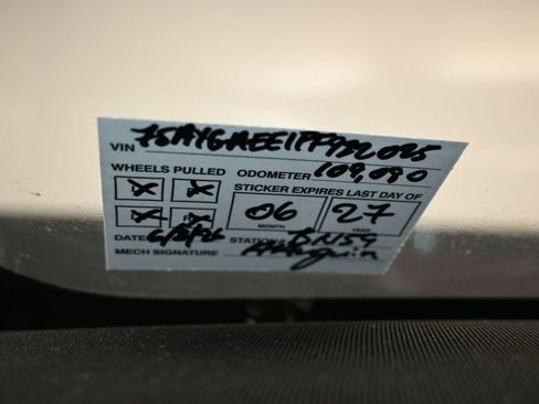 Used 2023 Tesla Model Y Long Range AWD/4WD image 14