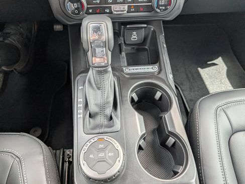 New 2026 Ford Bronco Outer Banks AWD/4WD image 15