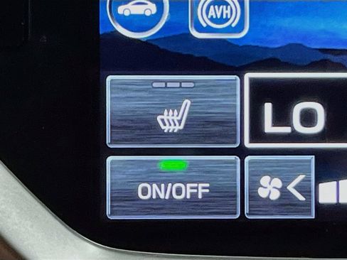 Used 2024 Subaru Ascent Premium w/ Convenience Package AWD/4WD image 19