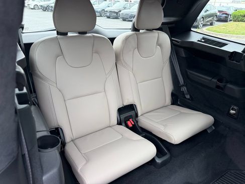 Certified 2026 Volvo XC90 T8 Ultra w/ Lounge Package AWD/4WD image 18