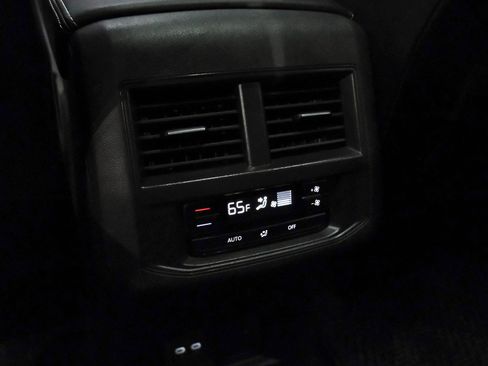 Used 2021 Volkswagen Atlas SEL AWD/4WD image 33