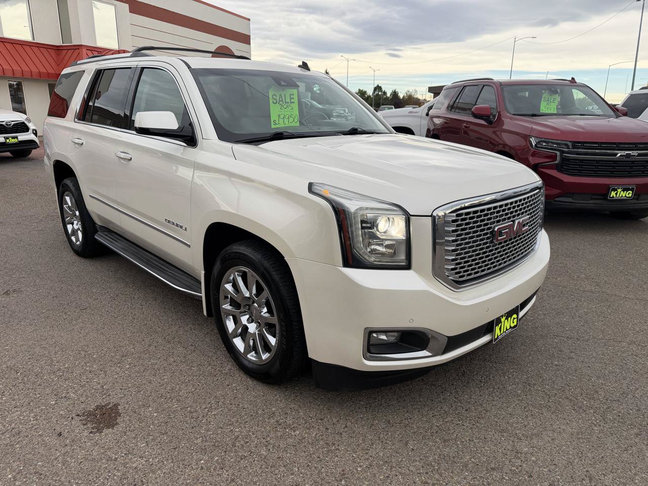 Used 2015 GMC Yukon Denali AWD/4WD image 2