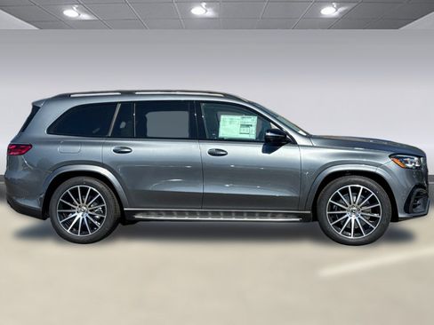New 2026 Mercedes-Benz GLS 450 4MATIC image 8
