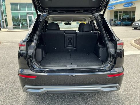 Used 2025 Mitsubishi Outlander AWD image 20