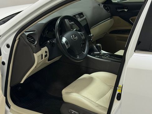 Used 2013 Lexus IS 250 RWD image 8