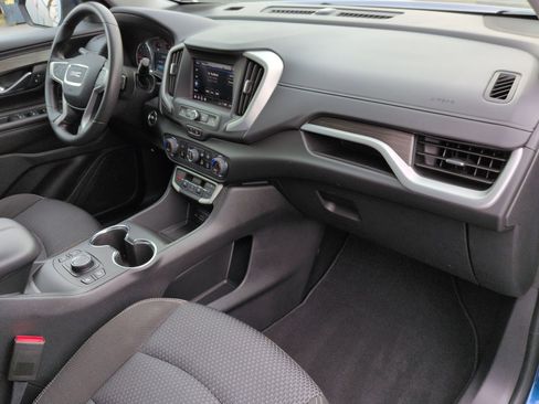 Certified 2022 GMC Terrain SLE w/ Driver Convenience Package image 29