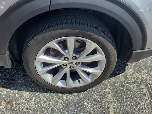 Used 2023 Ford Explorer Platinum w/ Technology Package image 7