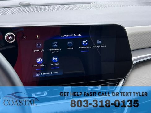 Used 2025 Chevrolet Equinox LT w/ Convenience Package II image 39
