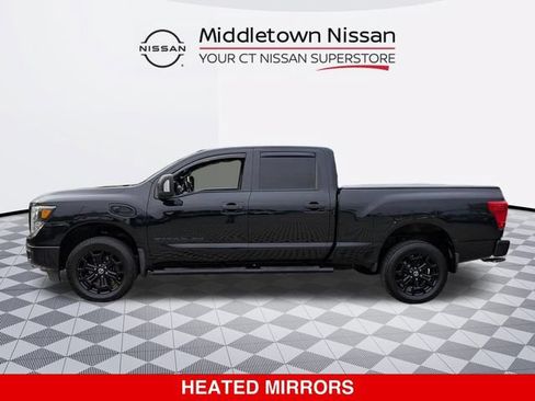 Used 2019 Nissan Titan SL w/ Midnight Edition AWD/4WD image 6
