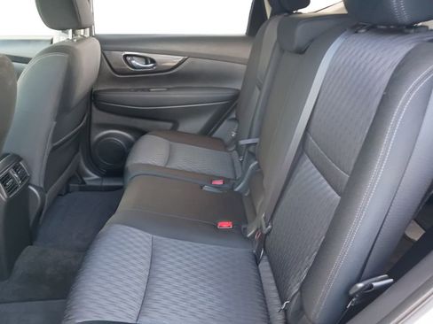 Used 2019 Nissan Rogue SV FWD image 22