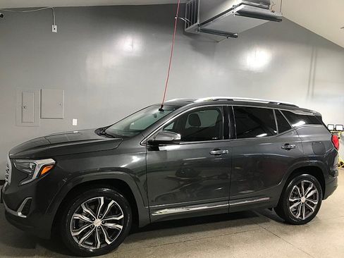 Used 2018 GMC Terrain Denali w/ Advanced Safety Package AWD/4WD image 7