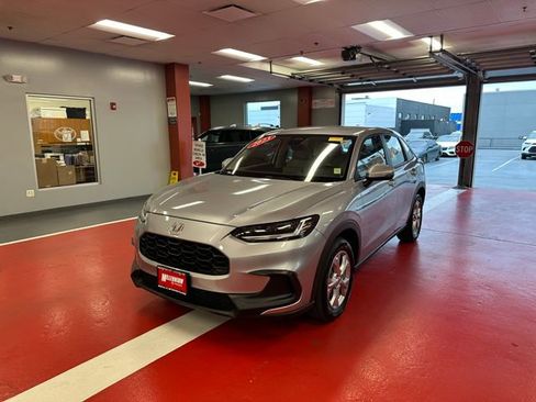 Used 2023 Honda HR-V LX image 7