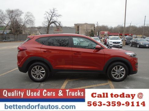 Used 2017 Hyundai Tucson SE image 5